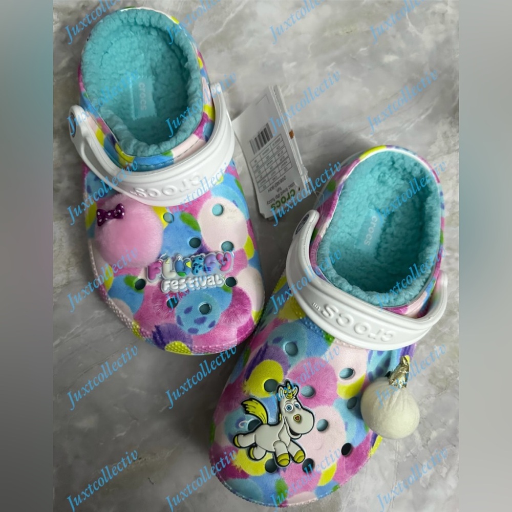NWT Crocs Disney Parks Pixar Fuzzy Fun Unicorn Rainbow Sherpa Classic Clogs